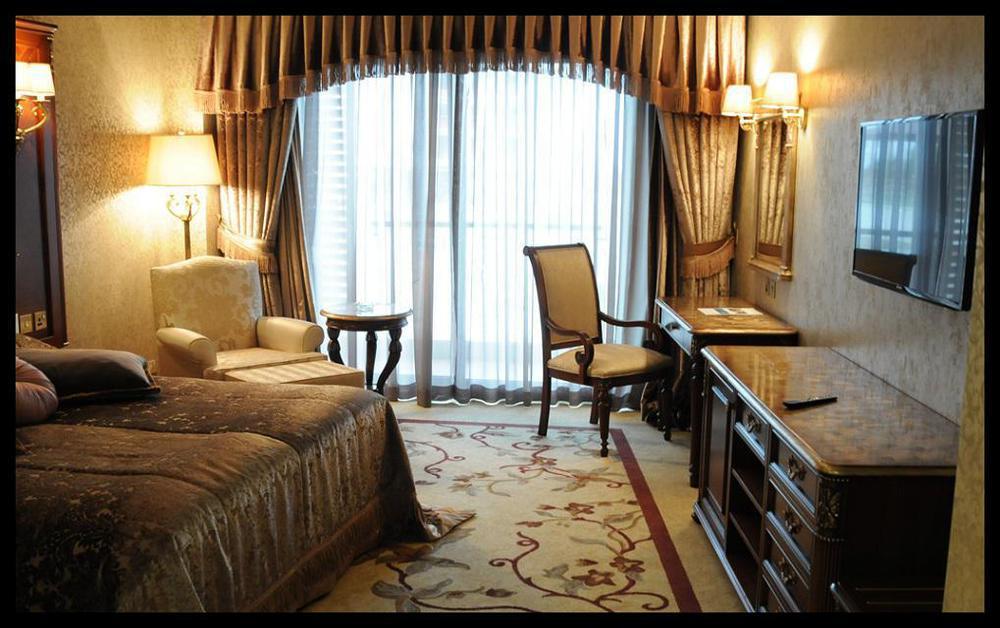 Merit Royal Hotel & Casino Karavas  Eksteriør billede